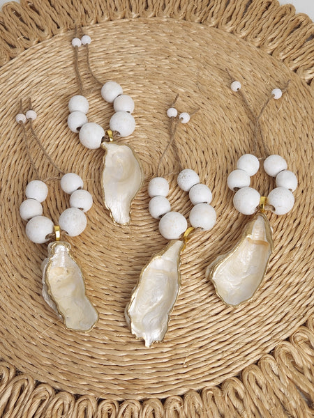 Oyster Shell Napkin Wood Bead Rings - Pearl, Champagne & Gold with White Wash Beads